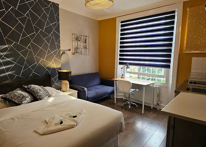 Caledonian Road Cozy Studio